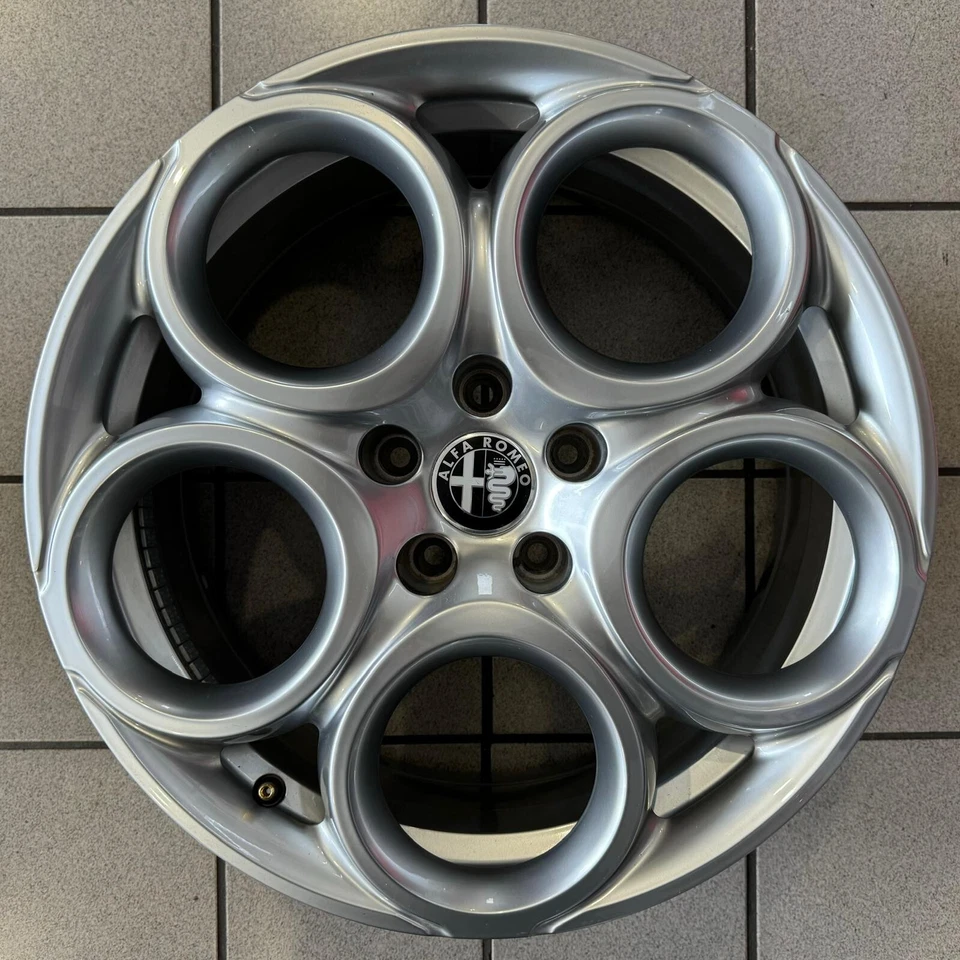 4 Cerchi in lega originali Alfa Giulia Giulietta Stelvio Tonale da 18" DEMONTATI - Bild 1 von 4