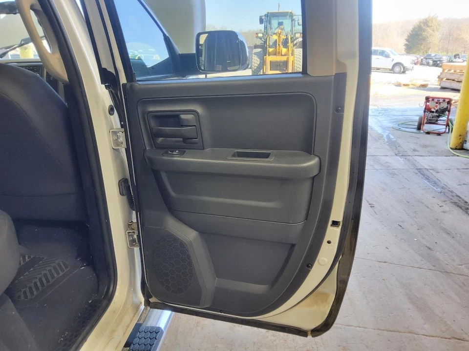 Dodge Ram 1500 2011 Door Trim Panel Rear 567361 Foto 1 de 1