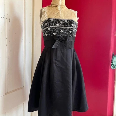 Vestido de cóctel vintage Y2K Betsey Johnson estilo años 50 negro satinado con cuentas talla S Foto 1 de 4