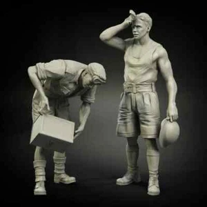 Kit modelo resina 1/35 soldado británico de reabastecimiento de combustible 2 figuras sin montar sin pintar - Imagen 1 de 3