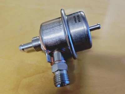 REGULADOR DE PRESIÓN DE COMBUSTIBLE JAGUAR DAIMLER (SALIDA) XJ12 XJS V12 H.E EAC4864 - Imagen 1 de 4