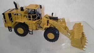 CAT 988K WHEEL LOADER by TONKIN 1:50 scale NIB - Picture 1 of 10