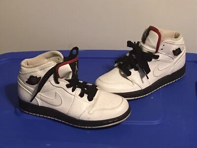 Talla 5.5 - Jordan 1 Retro Cinco de Mayo Blanco $69.99 Foto 1 de 4