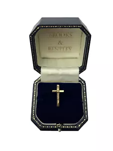 Diamond Cross 9ct Gold Cross Small Gold Diamond Cross Pendant - Picture 1 of 17