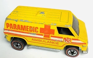 Hot Wheels Redline 1975 Paramedic Super Van Yellow Ambulance Metal Base - Picture 1 of 6