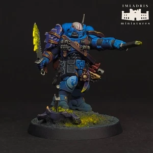 Leutnant mit Kombiwaffe | Ultramarines | Warhammer 40k | bemalt - Bild 1 von 4