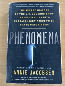 Phenomena: The Secret History of the Paperback, by Jacobsen Annie - Imagen 1 de 5