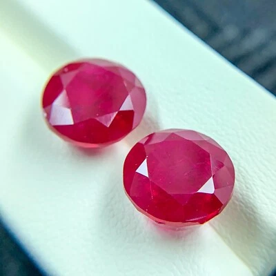 PIGEON BLOOD RED 2 pc 20.66 CT PERFECT RUBY CORUNDUM CHATHUM ROUND PAIR GEMSTONE - Image 1 of 3