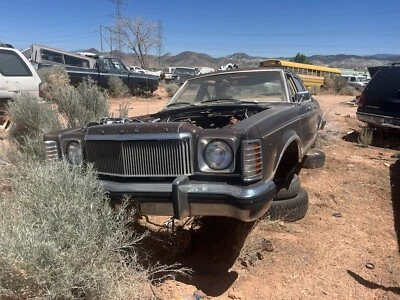 Parachoques delantero Mercury Monarch 1977 Foto 1 de 4