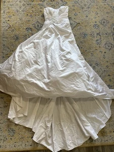 David’s Bridal Wedding Gown Satin Side Draped with Beaded Lace Appliques Sz 4 - Picture 1 of 21