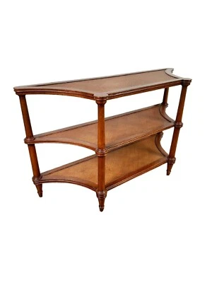 Mesa consola de entrada Ethan Allen de tres niveles de ratán colección legado Foto 1 de 4