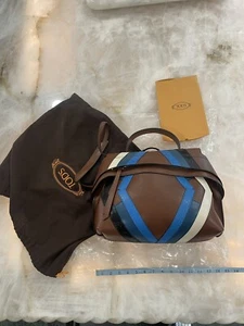 Tod’s Handtasche Riemen braun Leder mit blau weißen Schlangendetails - Bild 1 von 8