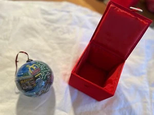 Decorazione natalizia in vetro dipinto a mano in scatola McDonald’s 2006 - Foto 1 di 6