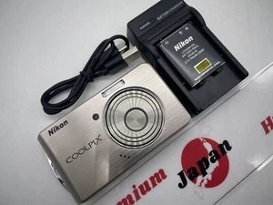 Nikon COOLPIX S520 Compact Camera Old DigiCam w/ Battery & Charger Japan - Picture 1 of 18