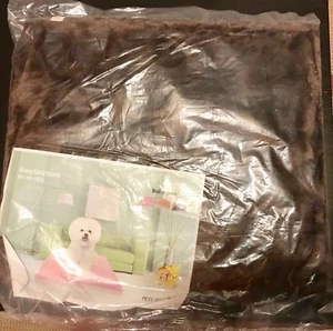 BABY SIMMONS BABY HOME PETS PILLOW NEW IN PACK - Picture 1 of 3