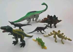 Lot of 7 Dinosaur Figures Jurassic Park Style Plastic Toy Set Mixed Dinos... - Picture 1 of 2