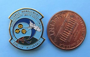 PIN vtg NASA enamel QUALITY Assurance CARGO Management - Space Shuttle - Picture 1 of 1