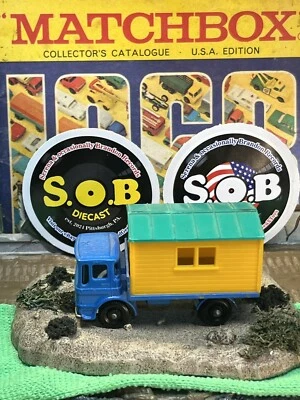 Lesney 1960s Site Hut Truck No 60 Blue Diecast w/ Yellow Hut 2 Pcs EX Condition - Image 1 of 4