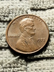 1977 P Lincoln Memorial Cent Misaligned Die Error - Picture 1 of 2
