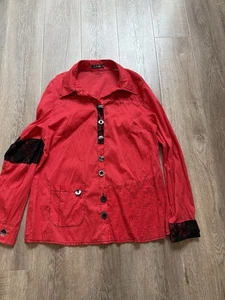 La Strada Size S Red & Black Button Up top 3/4 sleeves With Lace Detail. - Picture 1 of 6