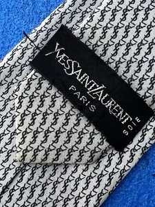 Authentic YVES SAINT LAURENT Al Over Striped YSL Design On Gray Silk Necktie Tie - Picture 1 of 13