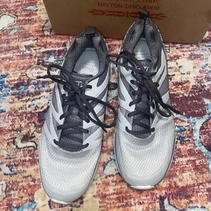 Fila Damen-Laufschuhe grau Memory Crytostride Low-Top Größe 9,5 - Bild 1 von 8