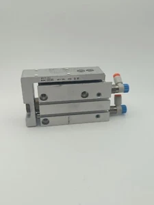 SMC MXH16-30Z Pneumatischer Kompakt-Schieberzylinder Tisch 0,7 MPa Max 2C5-8 KP - Bild 1 von 2