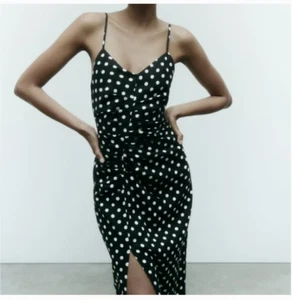 NEU Zara Kleid Leinenmischung gepunktet schwarz-weiß Größe XS - Bild 1 von 15