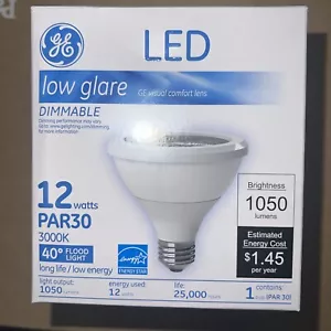 GE PAR30 12w Low Glare Dimmable 1050 Lumens 25° Narrow Flood Light 3000k~ NEW! - Picture 1 of 1
