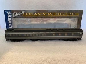 Walthers #932-10059 HO Scale SP Pullman Heavyweight 8-1-2 (Plan #3979A) - Bild 1 von 8