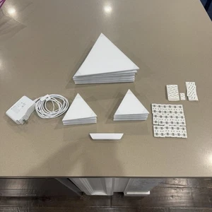 Nanoleaf Giant Lot Panel Triangles (10x) NL48 (7x) NL 47 (18x Stecker) - Bild 1 von 11
