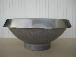 Vintage The Wilton Co. Salad Bowl, 13 1/2" Diameter X 5 1/2" High, 4.13 Lbs - Picture 1 of 7