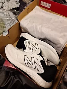 New Balance 520 v7 Running Shoe M520CW7 White Black Mens 9 Medium Walk Training - Picture 1 of 7