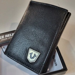 True Religion Leather Black Wallet Trifold Men's Silver Sheild Logo Giftbox  - Picture 1 of 18