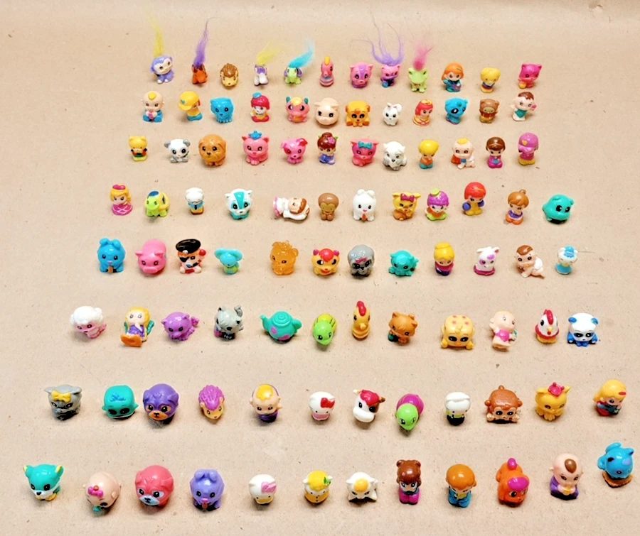 Squinkies 96 Lote Mixto de Animales Personas Gato Perro Hello Kitty Y Más Foto 1 de 4