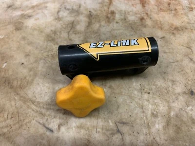 Cub Cadet CC3075 String Trimmer 41ADC75C712 791-182928 CLICK LINK COUPLER & KNOB - Image 1 of 3