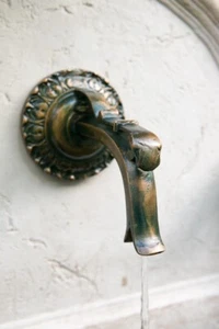 Outdoor Garden Tap Spout Water Feature Wall Pond Pool Fountain Grippo - Picture 1 of 4
