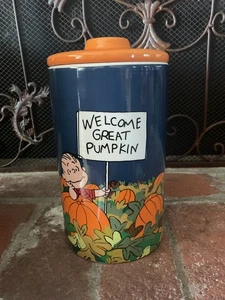 NUOVO Arachidi Halloween Grande Zucca Patch Linus Barattolo Ceramica Zrike 9,5" - Foto 1 di 10