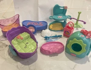 LOT Littlest Pet Shop LPS PLAYSET PIECES Carriers Bed Bath - Picture 1 of 6