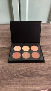 ANASTASIA BEVERLY HILLS Contour Powder Kit (LIGHT TO MEDIUM) NEW in a Box - Picture 1 of 3