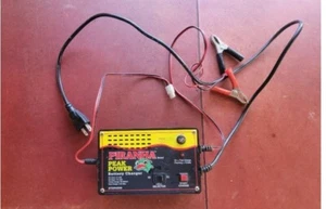 Piranha peak power RC car battery charger - Picture 1 of 1
