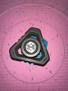Mechforce Delta Core Fidget Spinner - Bild 1 von 1