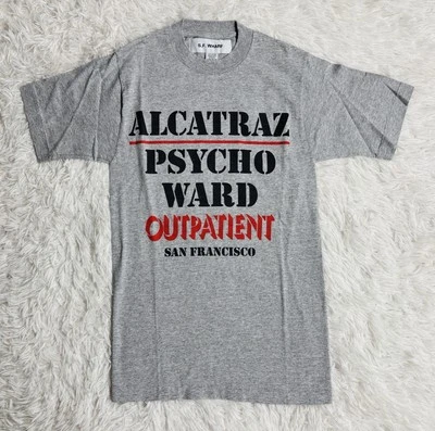 Camiseta De Colección Alcatraz Psych Ward Ambulatoria Puntada Única Talla Pequeña Foto 1 de 4