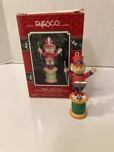 MIB 1992 ENESCO ORNAMENT MUSIC MICE-TRO 1st in MOUSE BAND SERIES - Picture 1 of 8