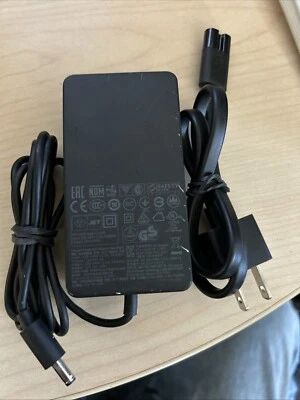 Microsoft Surface Charger 1627 12V 4A 48W - Image 1 of 2