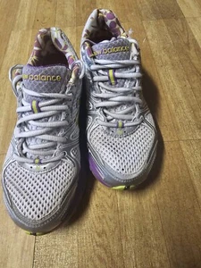 Womens NEW BALANCE 880 Size Us7 Nergy ATHLETIC Shoes Walk Cross Training Running - Picture 1 of 10