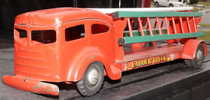 Lincoln Toys Fire Ladder Rescue Truck Canada Pressed Steel repainted