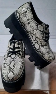 T.U.K. Creepers Platform Shoes Black Women’s Snake Print Size US 6 Faux Leather - Picture 1 of 12