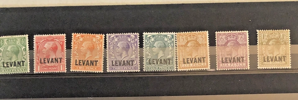 Colección Extranjera Casa de la Moneda Scott 531-549 Gran Bretaña Oficinas Turquía Bisagras N59 Foto 1 de 1