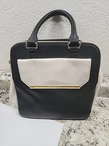 Betsey Johnson White Black Colorblock Accordion Handbag EUC - Picture 1 of 12